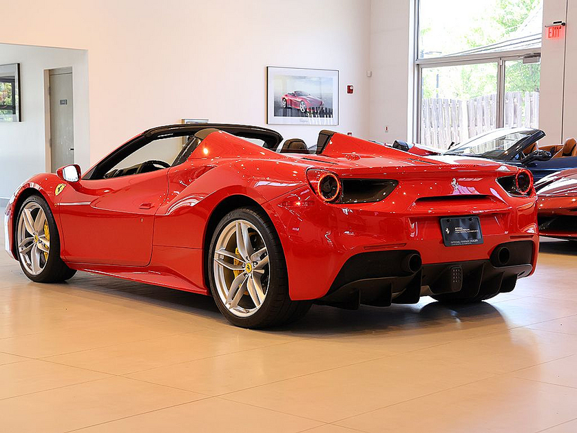 2017 Ferrari 488 Spider For Sale in Hinsdale, IL | Exotic Car List