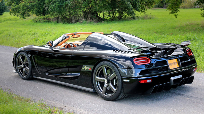 Koenigsegg Agera R Black Interior