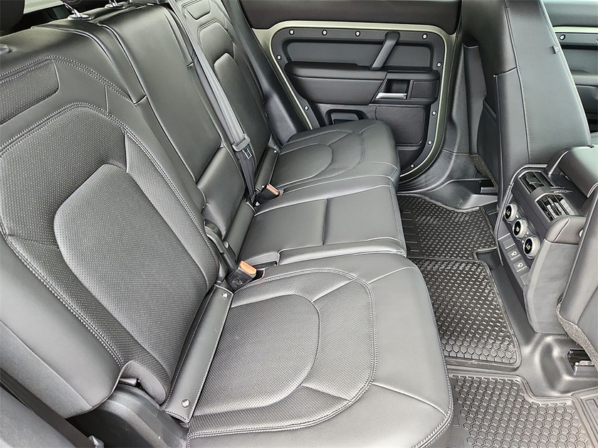 2025 Land Rover Defender 110