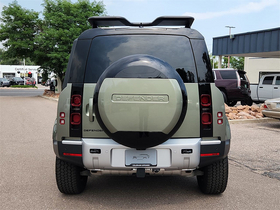 2025 Land Rover Defender 110