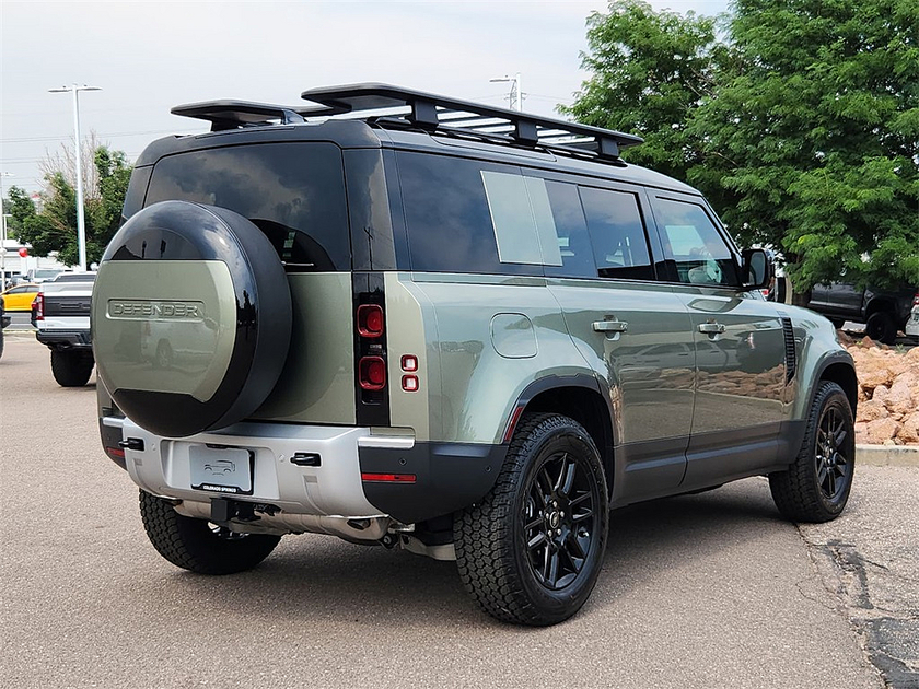 2025 Land Rover Defender 110