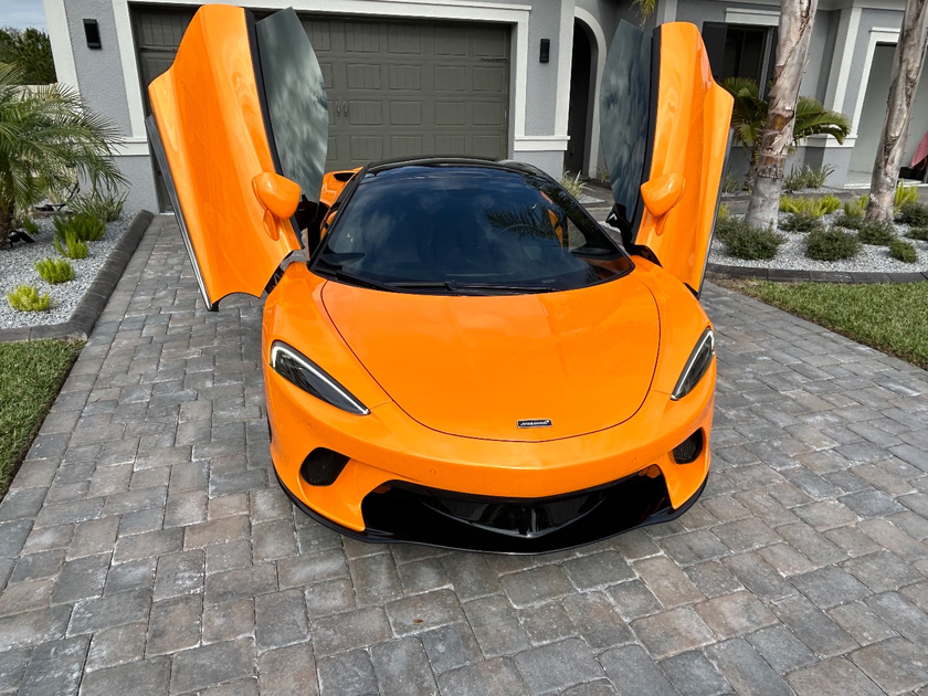 2021 McLaren GT Luxe