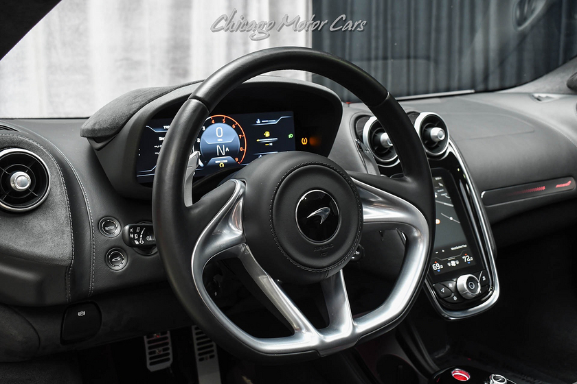 2022 McLaren GT Pioneer