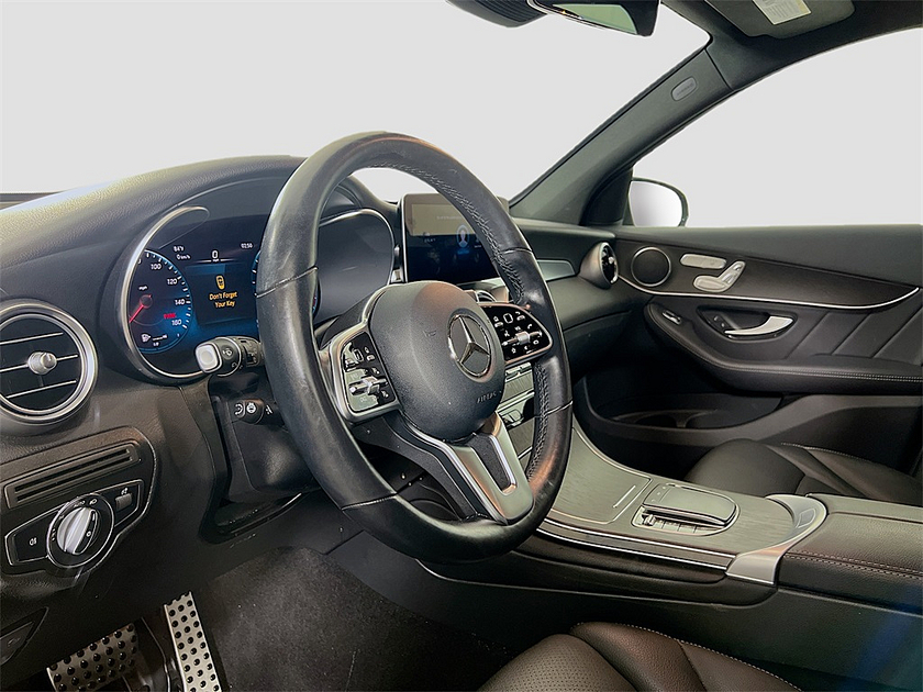 2022 Mercedes-Benz GLC-Class GLC300