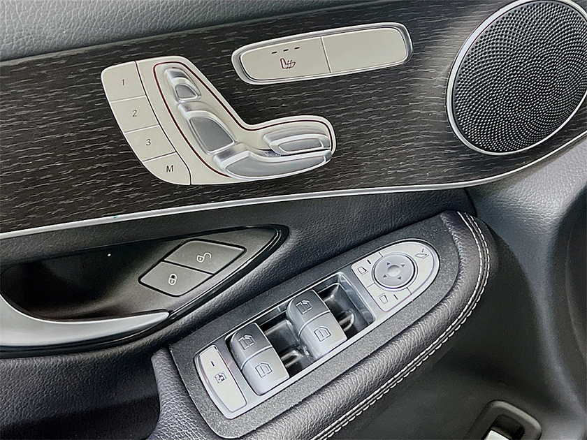 2022 Mercedes-Benz GLC-Class GLC300