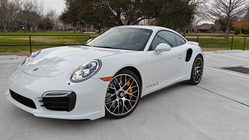 2014 Porsche 911 Turbo S:22 car images available
