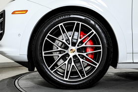 2024 Porsche Cayenne S