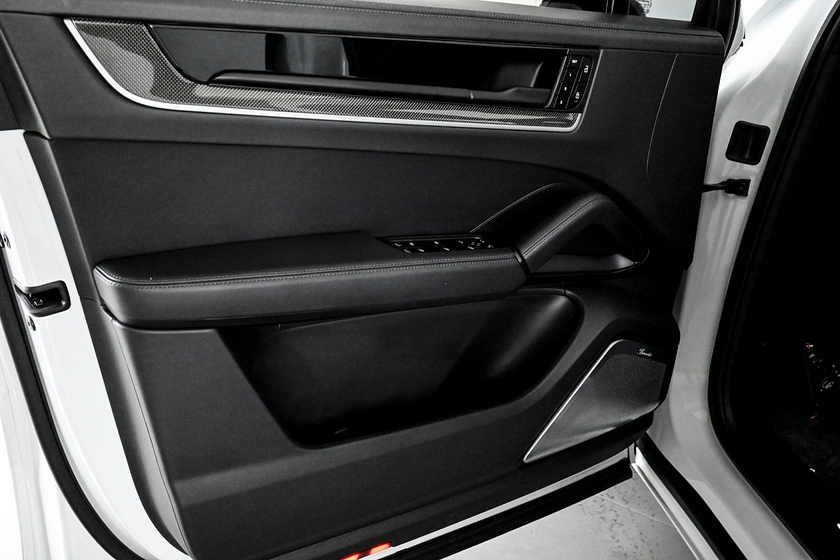 2024 Porsche Cayenne S