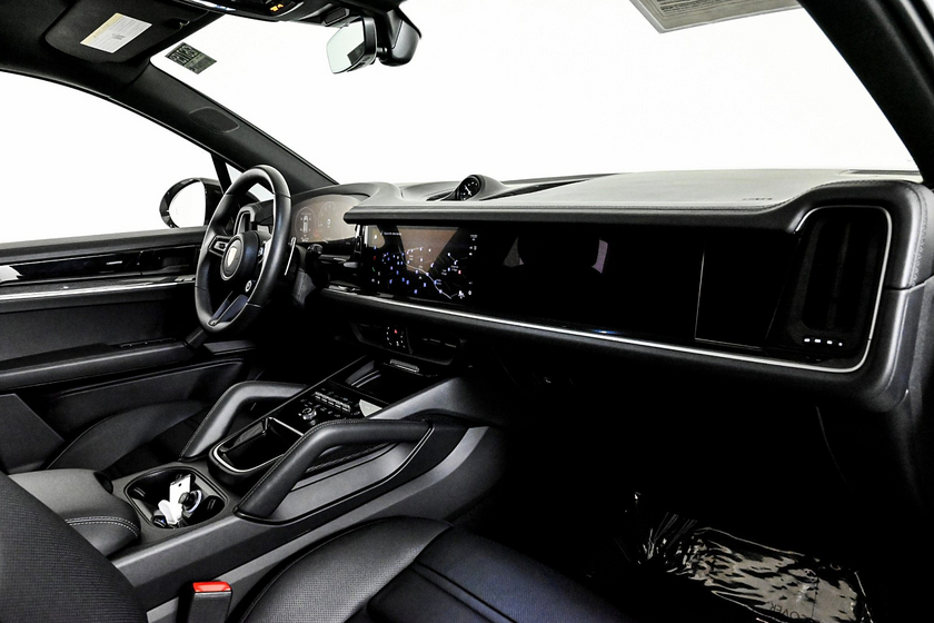 2024 Porsche Cayenne S