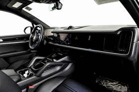 2024 Porsche Cayenne S