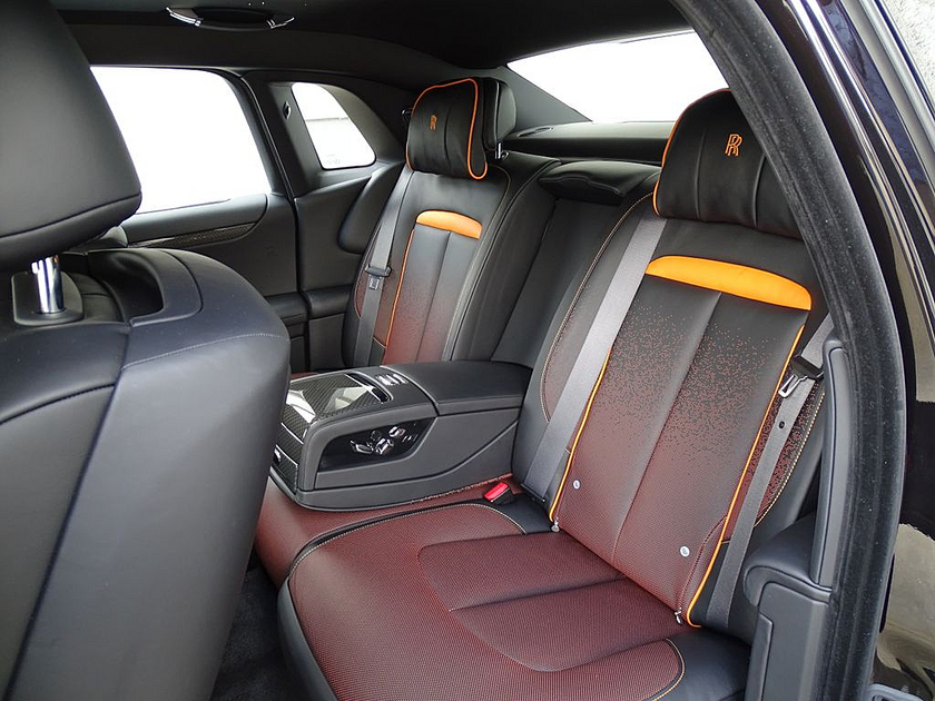 2024 Rolls-Royce Ghost Black Badge