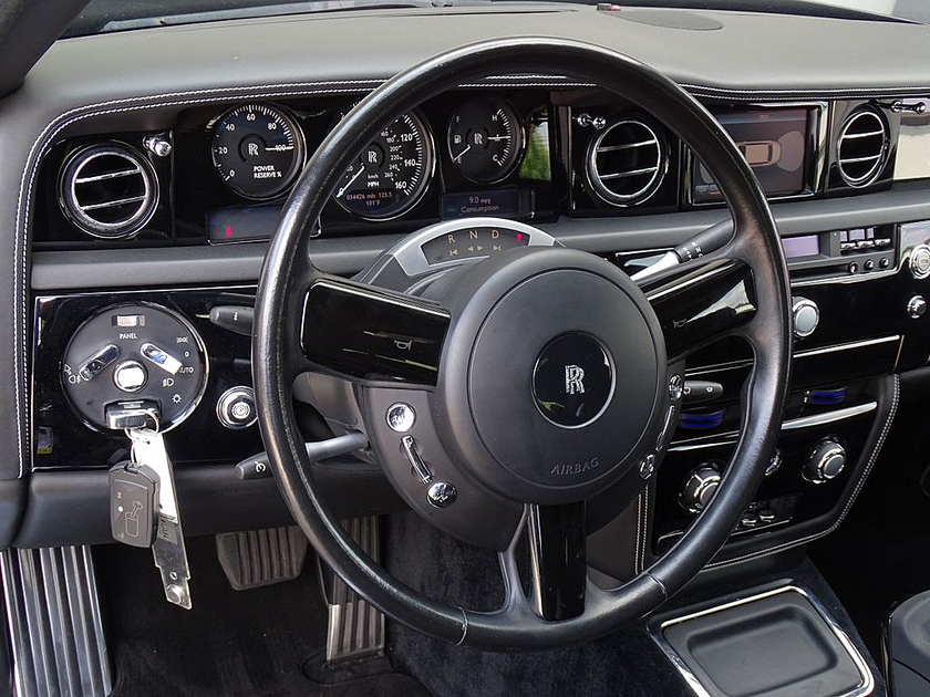 2009 Rolls-Royce Phantom Base