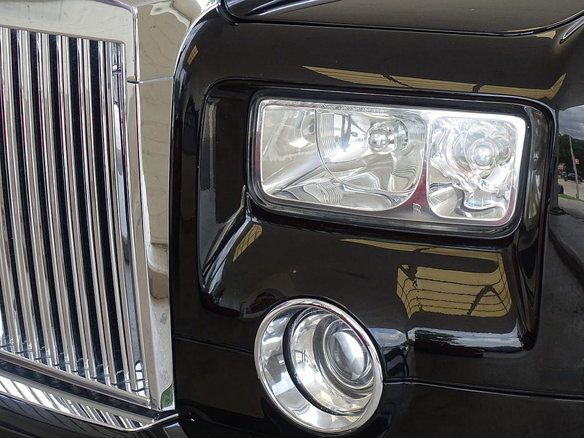 2009 Rolls-Royce Phantom Base