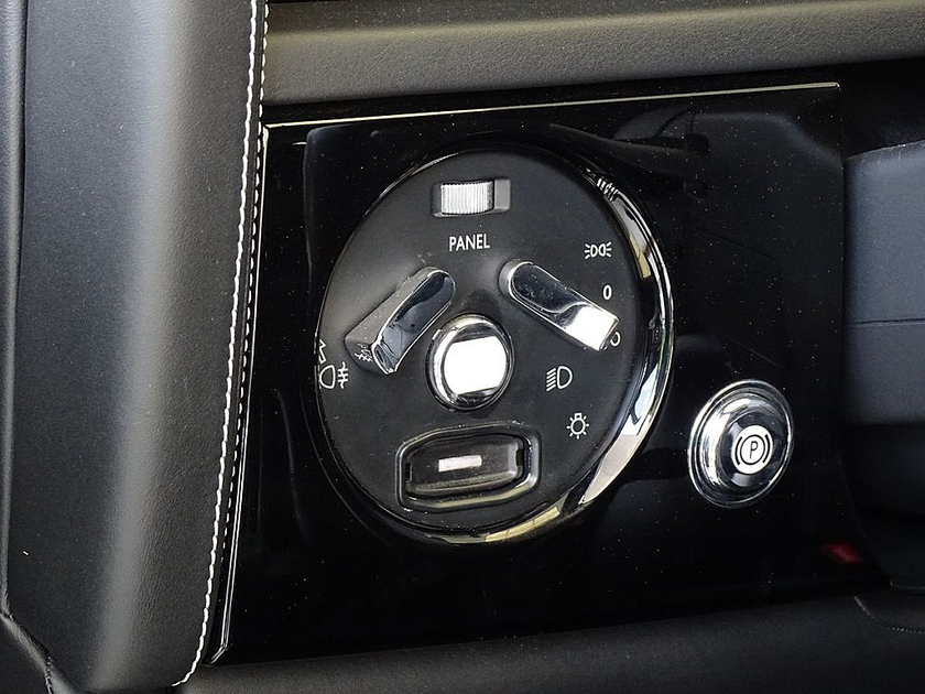 2009 Rolls-Royce Phantom Base
