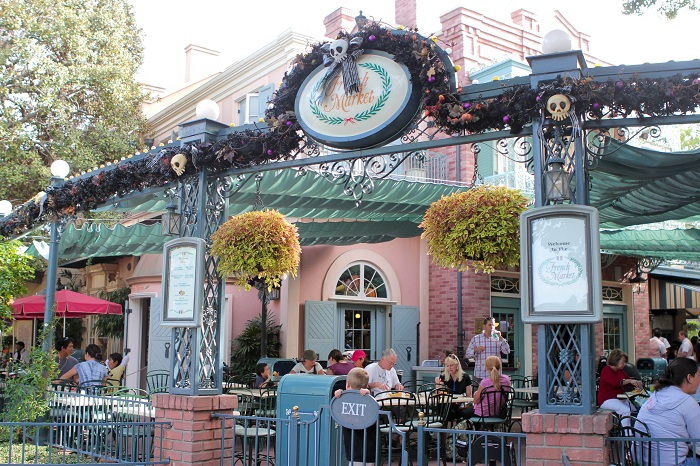 Magic Behind the Music: Disneyland - New Orleans Square - French Market