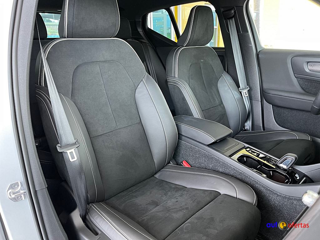 https://s3.amazonaws.com/dealerappcenter/dealergroups/243/vehicles/241625/crqZW2.jpg