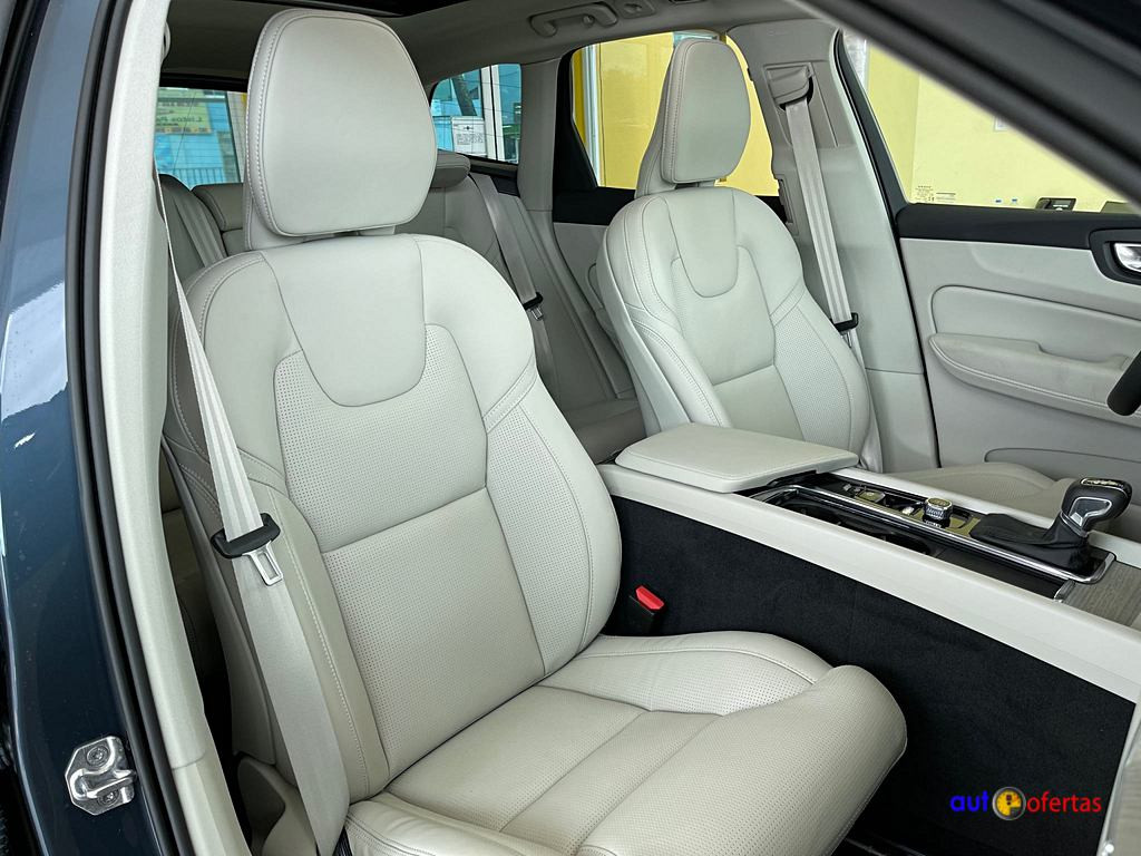 https://s3.amazonaws.com/dealerappcenter/dealergroups/243/vehicles/241629/xMaPEW.jpg