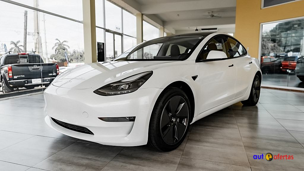 https://s3.amazonaws.com/dealerappcenter/dealergroups/243/vehicles/241647/a7wekh.jpg