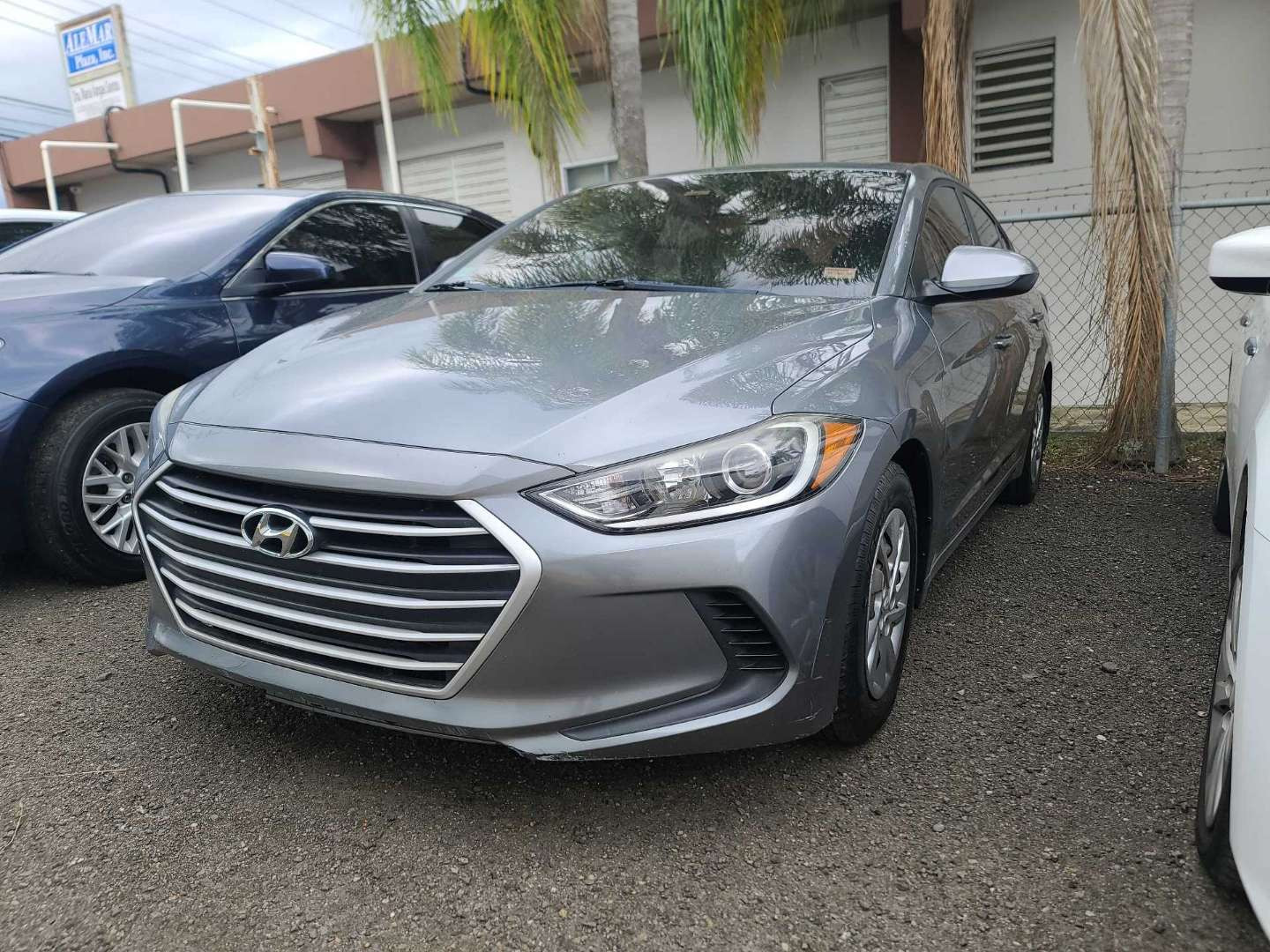 https://s3.amazonaws.com/dealerappcenter/dealergroups/291/vehicles/190601/lJ2RPi.JPEG