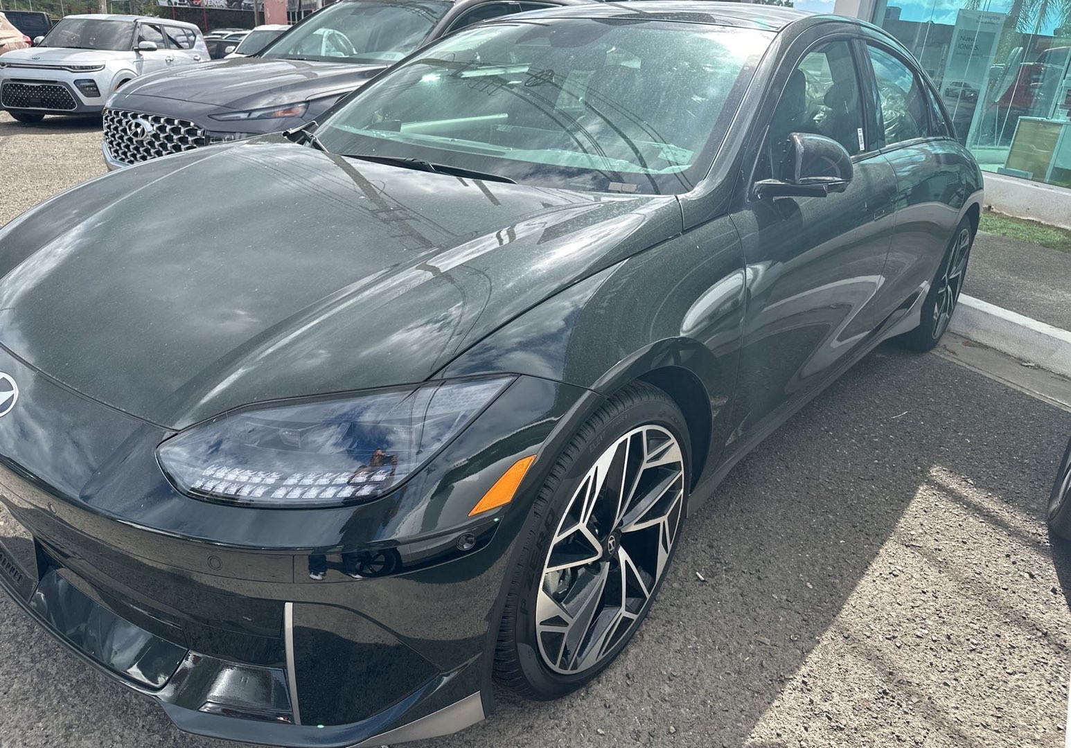 https://s3.amazonaws.com/dealerappcenter/dealergroups/291/vehicles/238355/I7bKlo.jpg