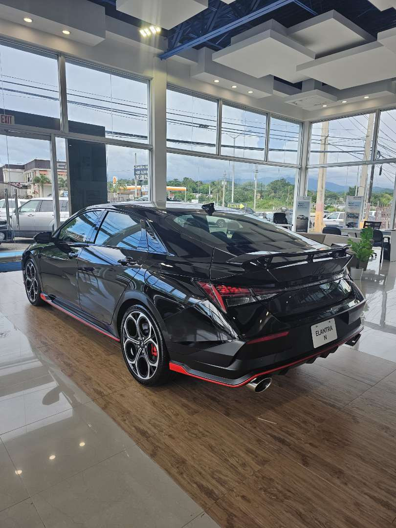 https://s3.amazonaws.com/dealerappcenter/dealergroups/291/vehicles/266035/QnwZyJ.JPEG