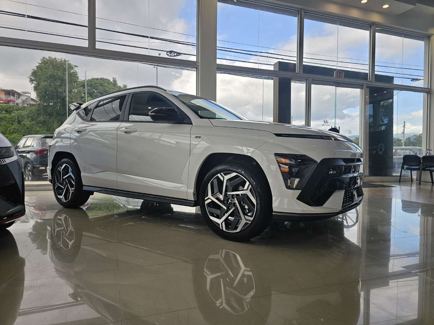 https://s3.amazonaws.com/dealerappcenter/dealergroups/291/vehicles/285358/JPKIIq.JPEG