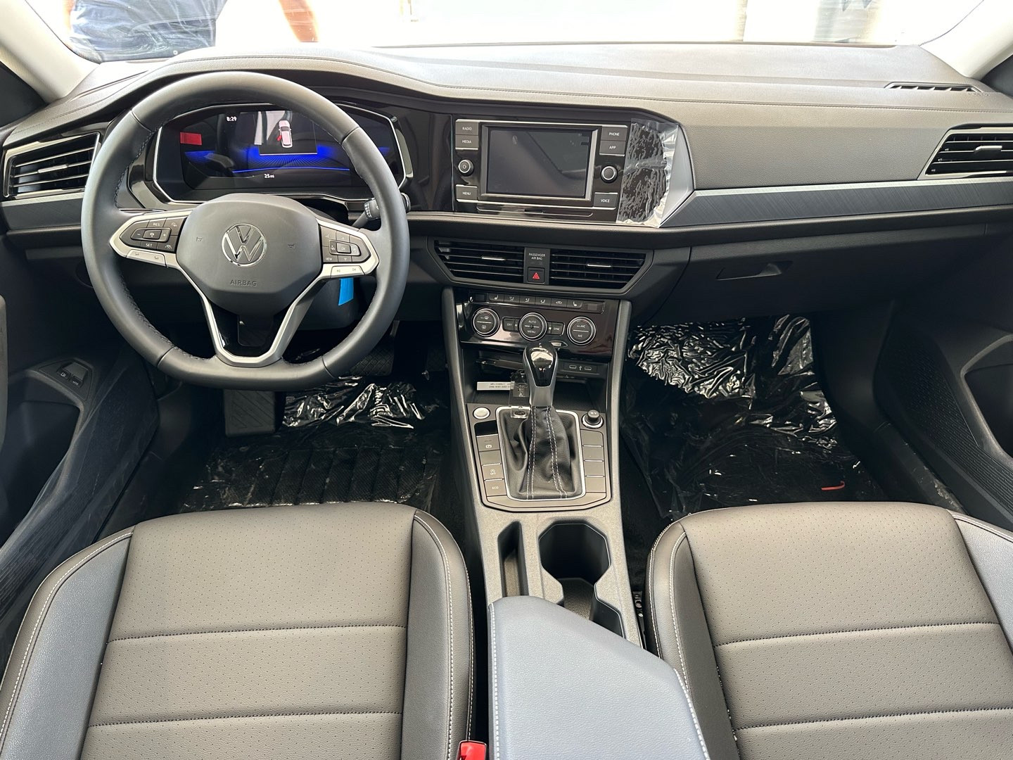 https://s3.amazonaws.com/dealerappcenter/dealergroups/336/vehicles/247520/Jh4F1Y.jpg