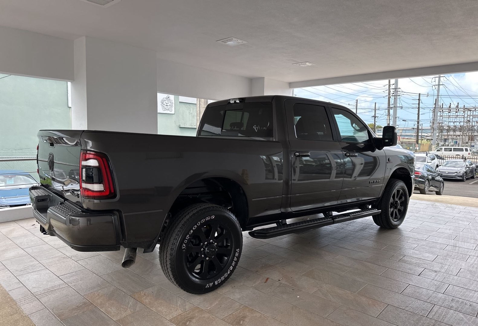 https://s3.amazonaws.com/dealerappcenter/dealergroups/336/vehicles/248280/U0tf1J.jpg