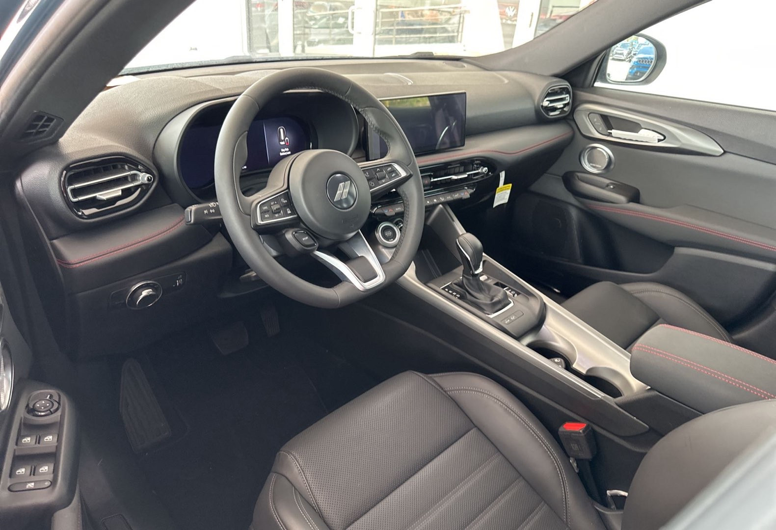 https://s3.amazonaws.com/dealerappcenter/dealergroups/336/vehicles/248318/9PQaVN.jpg
