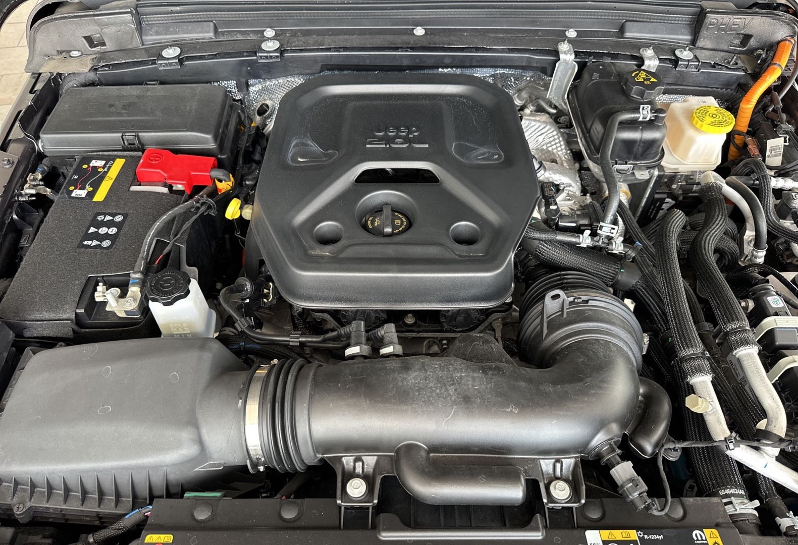 https://s3.amazonaws.com/dealerappcenter/dealergroups/336/vehicles/248366/7F8QWu.jpg