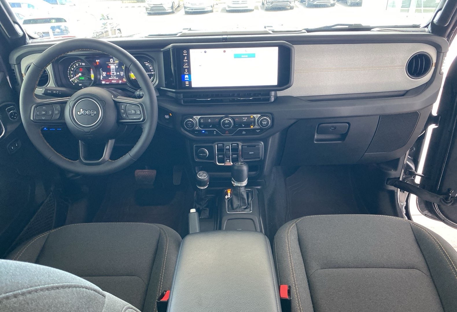 https://s3.amazonaws.com/dealerappcenter/dealergroups/336/vehicles/248374/YN9scn.jpg