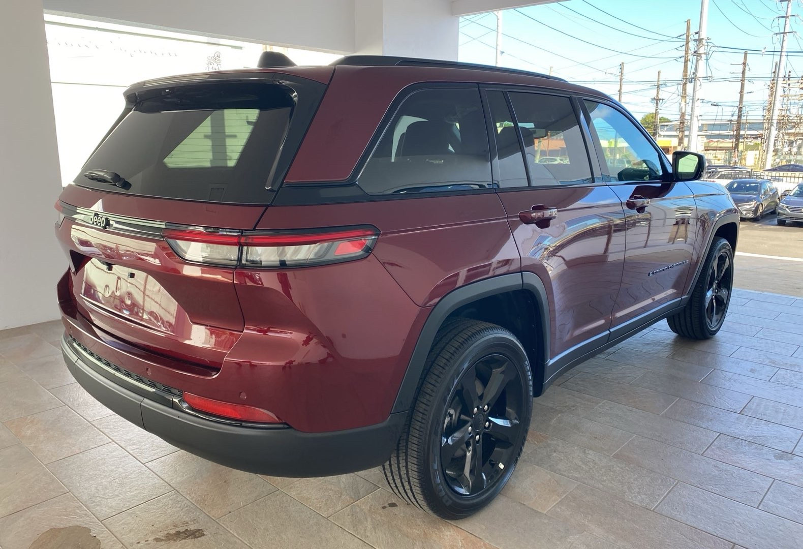 https://s3.amazonaws.com/dealerappcenter/dealergroups/336/vehicles/248408/Okmjya.jpg
