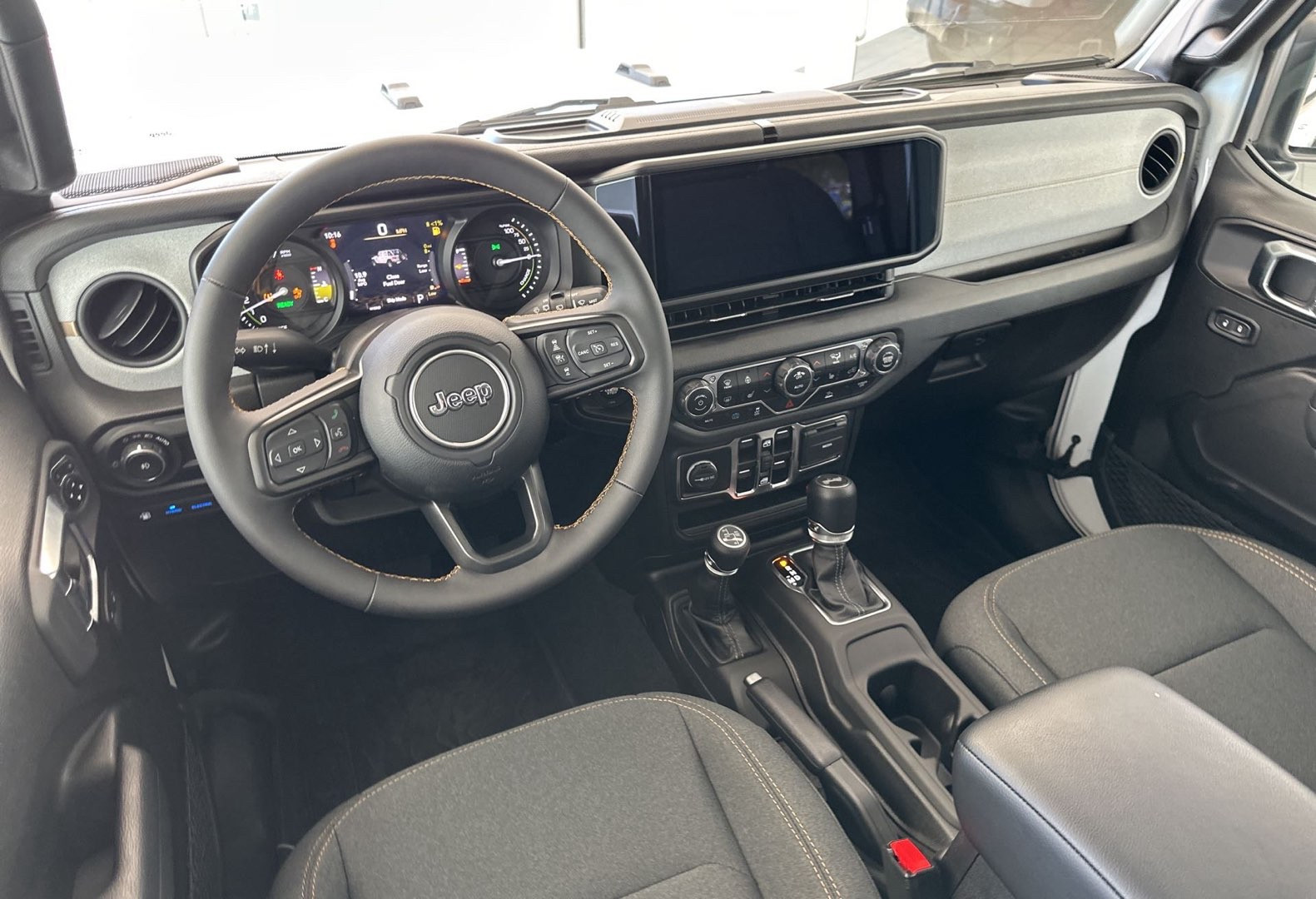 https://s3.amazonaws.com/dealerappcenter/dealergroups/336/vehicles/248458/bvLqhz.jpg