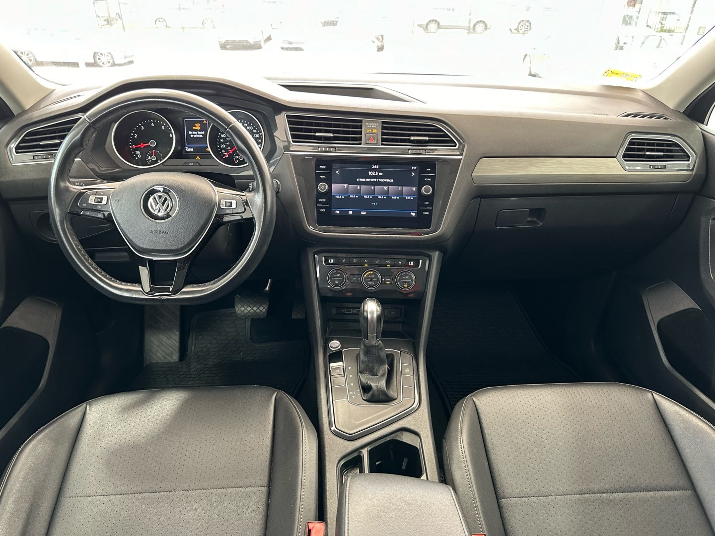 https://s3.amazonaws.com/dealerappcenter/dealergroups/336/vehicles/248662/AhuFVL.jpg