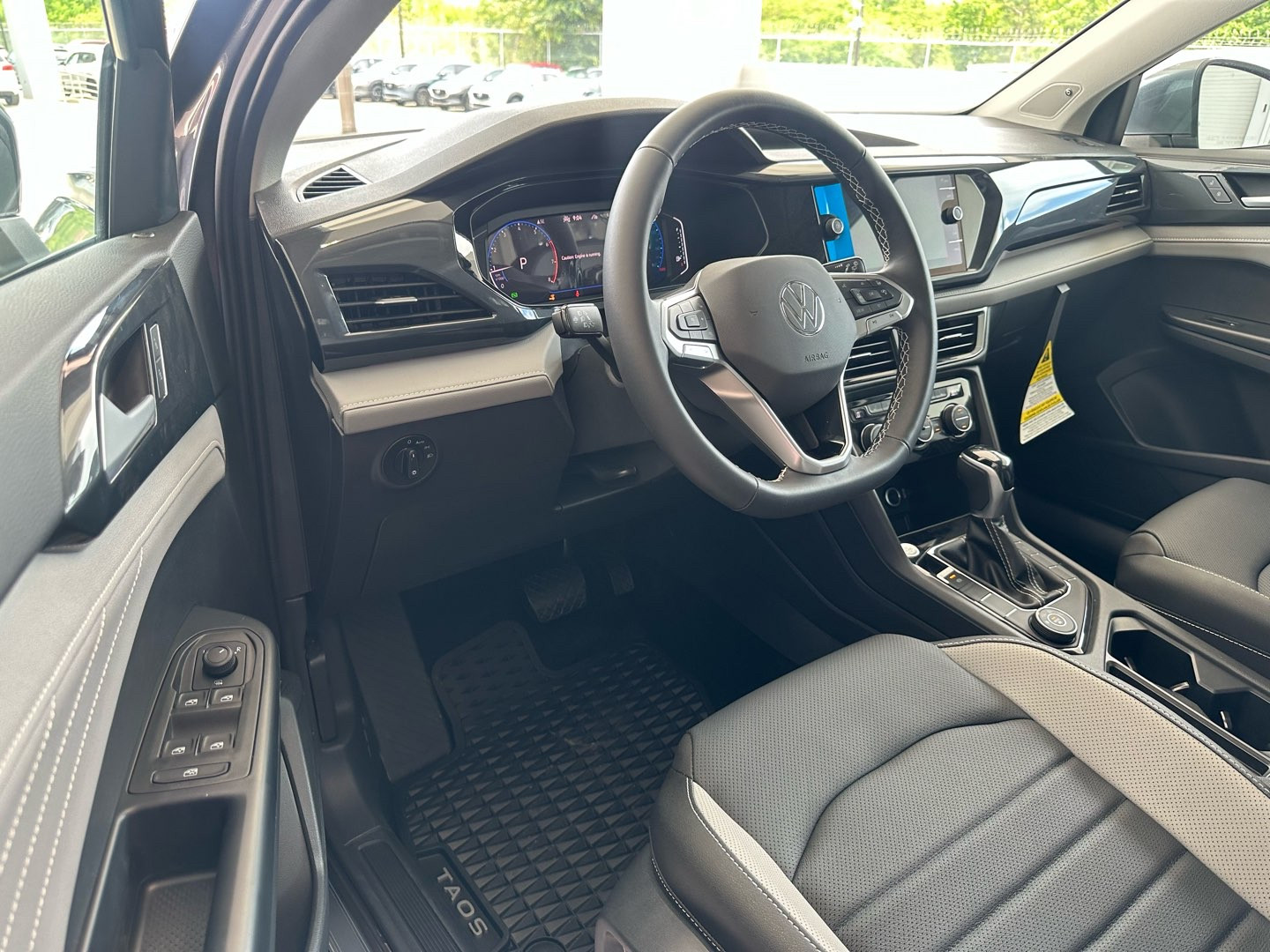 https://s3.amazonaws.com/dealerappcenter/dealergroups/336/vehicles/259392/t3I5I8.jpg