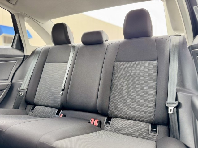 https://s3.amazonaws.com/dealerappcenter/dealergroups/336/vehicles/262676/vR3r75.jpg