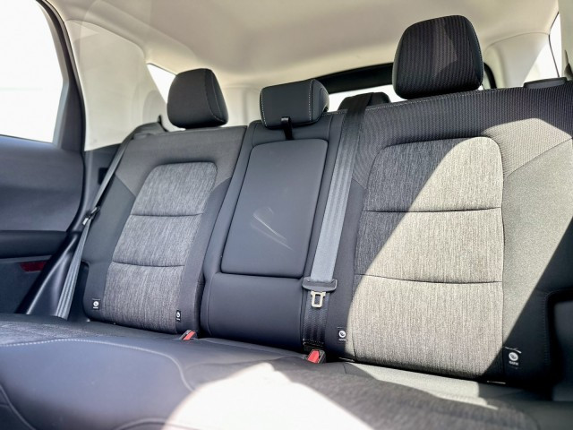 https://s3.amazonaws.com/dealerappcenter/dealergroups/336/vehicles/275007/cAff6D.jpg