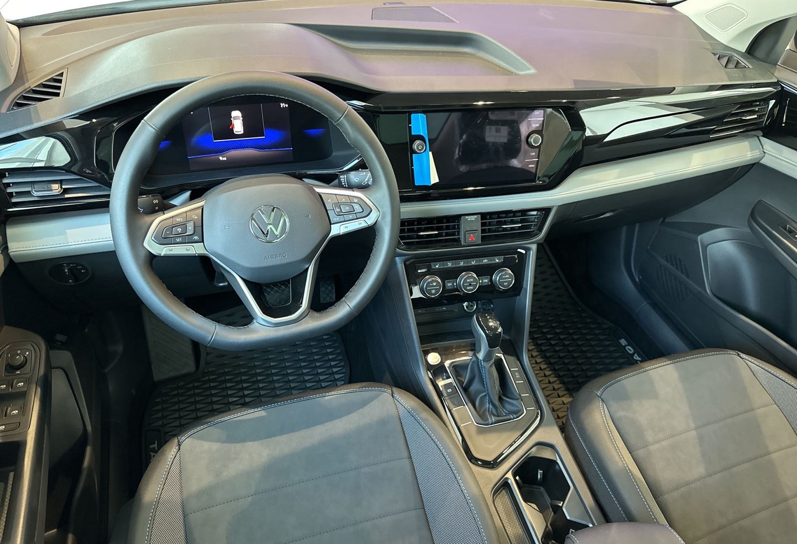 https://s3.amazonaws.com/dealerappcenter/dealergroups/336/vehicles/276032/NIVBtN.jpg