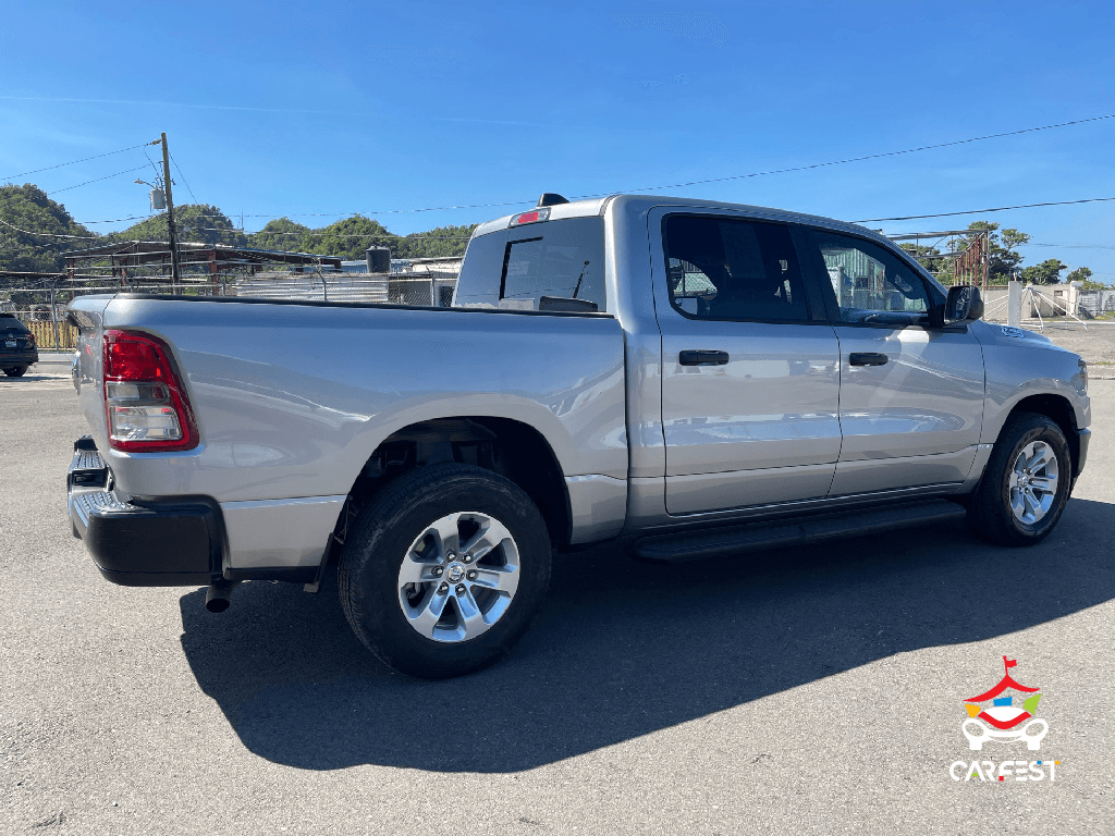 https://s3.amazonaws.com/dealerappcenter/dealergroups/352/vehicles/271235/8MAxpf.png