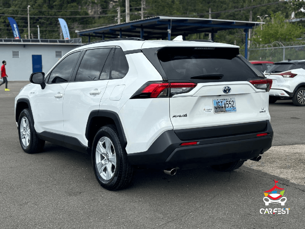 https://s3.amazonaws.com/dealerappcenter/dealergroups/352/vehicles/278129/tuVL9h.png
