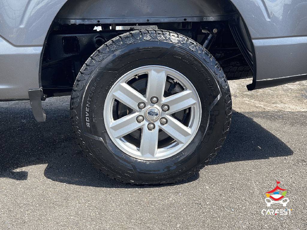 https://s3.amazonaws.com/dealerappcenter/dealergroups/352/vehicles/281373/pmUDAh.png