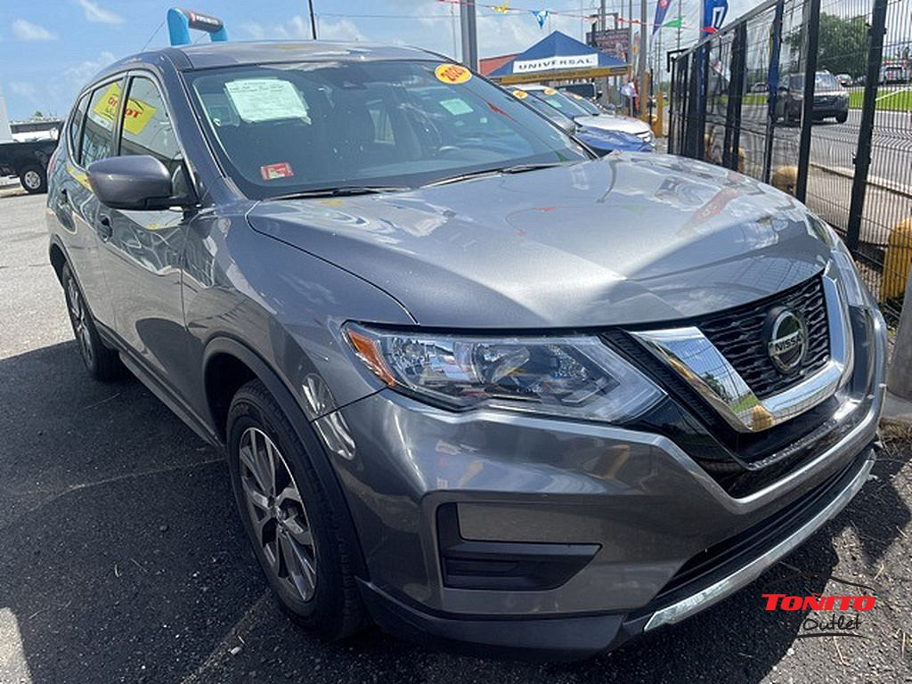 https://s3.amazonaws.com/dealerappcenter/dealergroups/61/vehicles/241002/w6HHdF.jpg