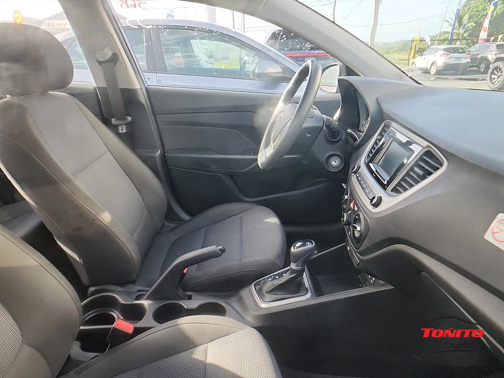 https://s3.amazonaws.com/dealerappcenter/dealergroups/61/vehicles/241026/ywhHvw.jpg