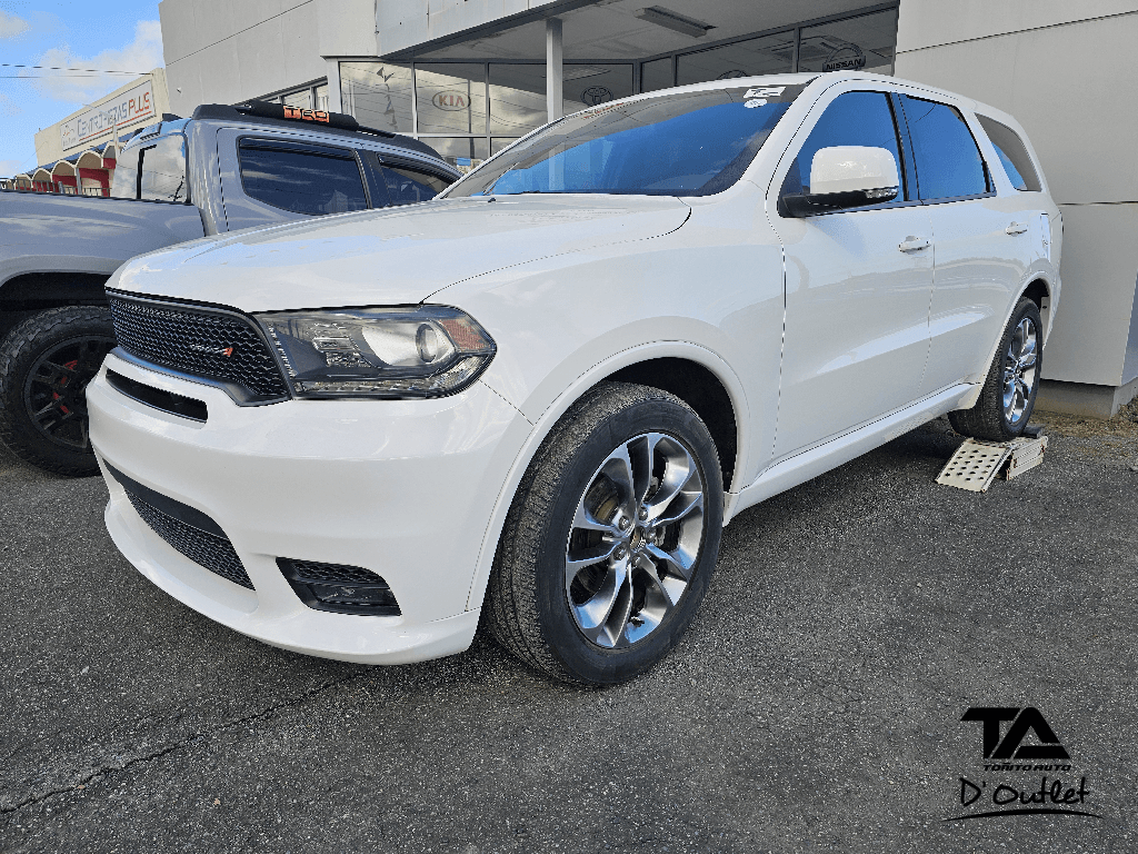 https://s3.amazonaws.com/dealerappcenter/dealergroups/61/vehicles/241027/f4BVxs.png