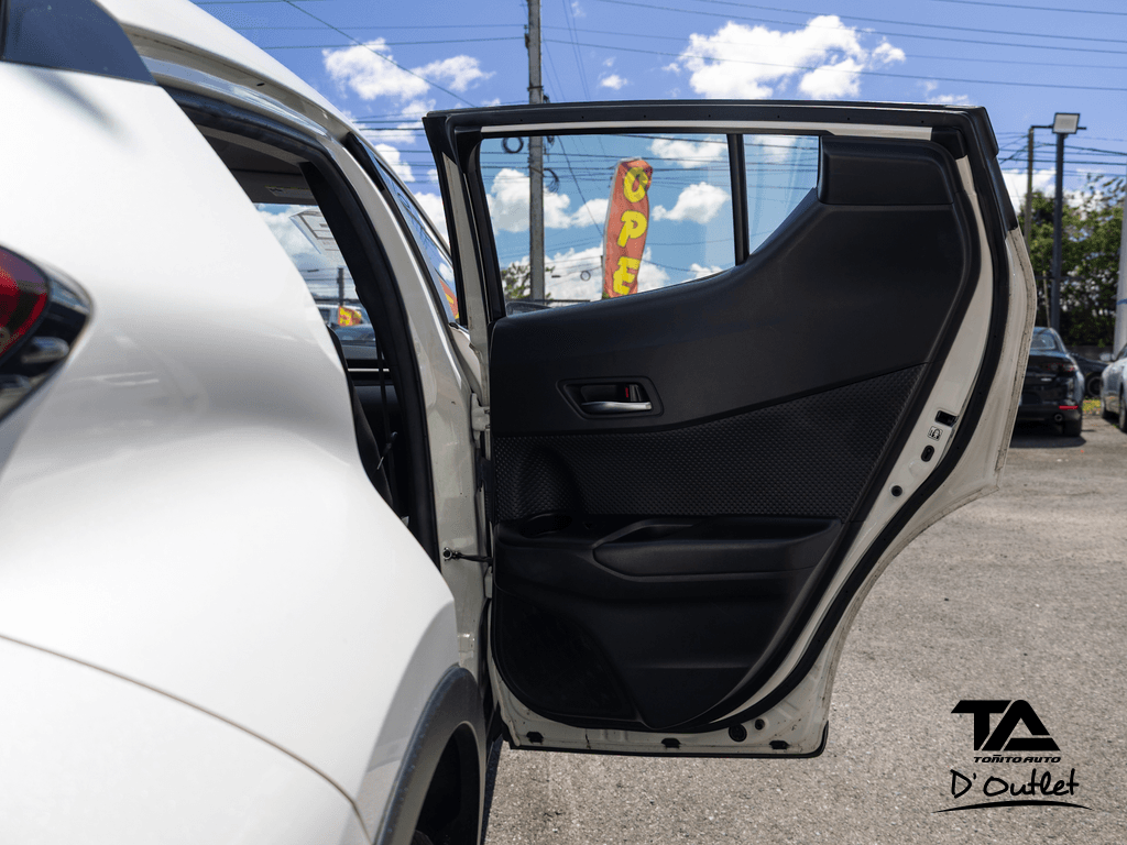 https://s3.amazonaws.com/dealerappcenter/dealergroups/61/vehicles/281821/KemuiS.png