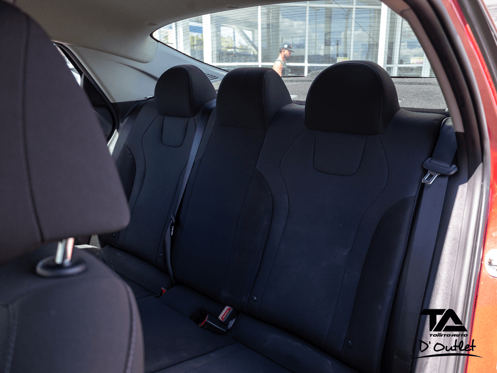 https://s3.amazonaws.com/dealerappcenter/dealergroups/61/vehicles/281822/dPkacx.png