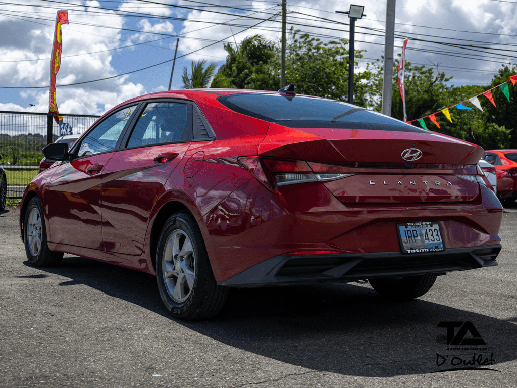https://s3.amazonaws.com/dealerappcenter/dealergroups/61/vehicles/281822/xTyxn6.png