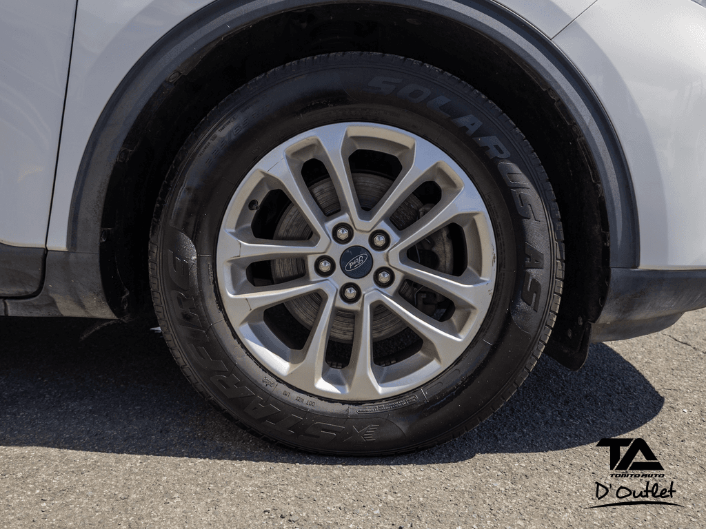 https://s3.amazonaws.com/dealerappcenter/dealergroups/61/vehicles/281826/OwkbcR.png