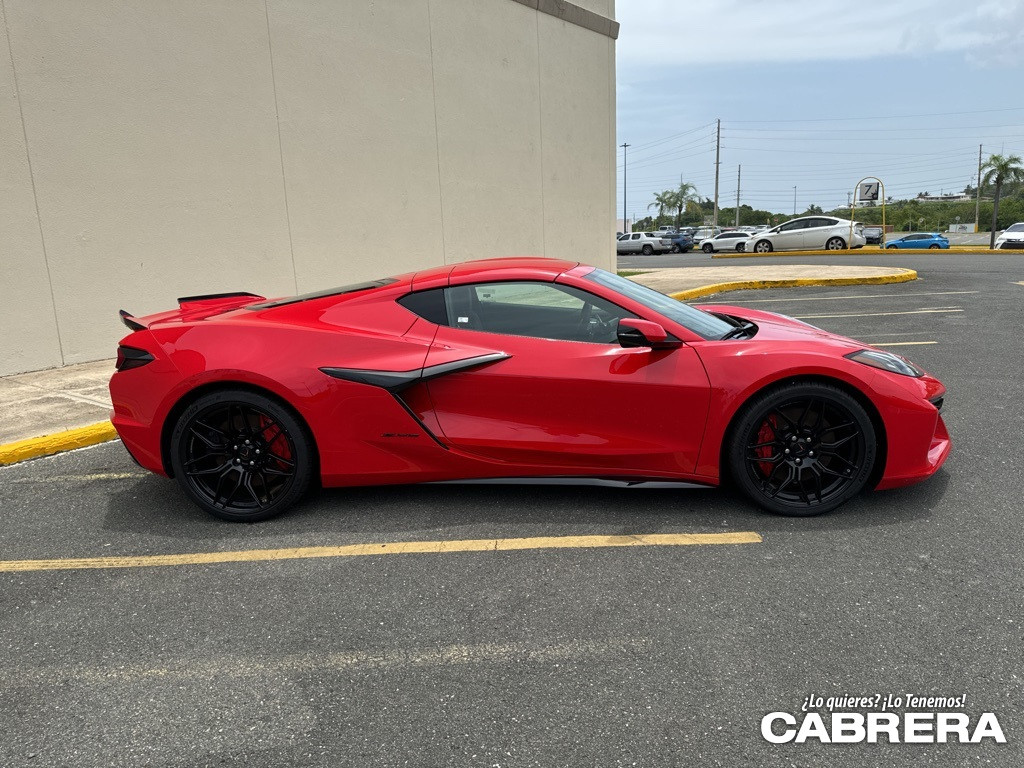 https://s3.amazonaws.com/dealerappcenter/dealergroups/88/vehicles/217138/jY06rd.jpg