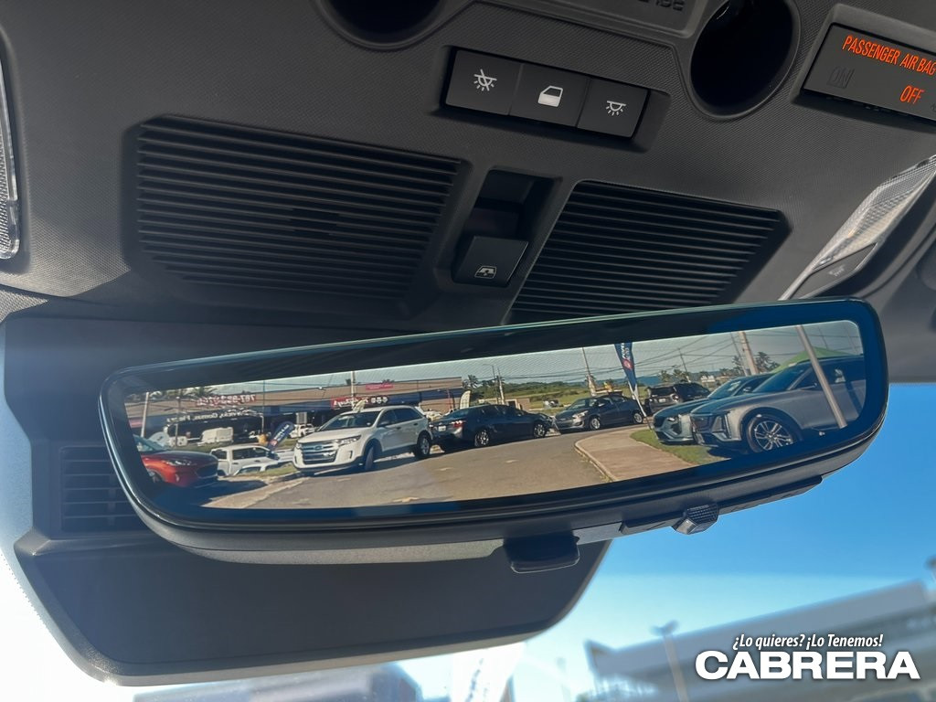https://s3.amazonaws.com/dealerappcenter/dealergroups/88/vehicles/220214/4CH9mw.jpg